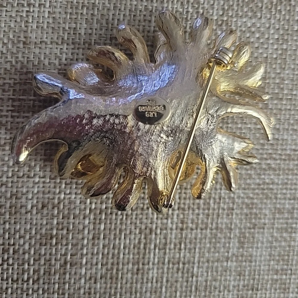 VTG Les Bernard Large Goldtone Pave Crystal Rhinestone Leaf  Brooch Signed